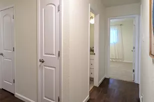 2423 Village Walk, Austin, TX 78744 - Photo 15