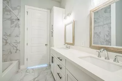 4507 E Martin Luther King Jr Boulevard #133, Austin, TX 78722 - Photo 5