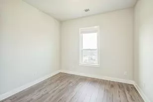 4507 E Martin Luther King Jr Blvd, Austin, TX 78722 - Photo 9