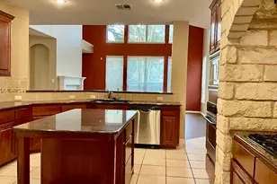 7015 Tanaqua Ln, Austin, TX 78739 - Photo 9