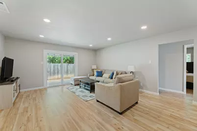 2106 Ponciana Loop, Austin, TX 78744 - Photo 5