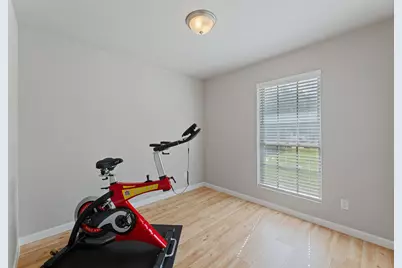 2106 Ponciana Loop, Austin, TX 78744 - Photo 15