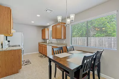 2106 Ponciana Loop, Austin, TX 78744 - Photo 9