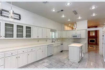 2110 Lakeview Loop, Killeen, TX 76543 - Photo 17