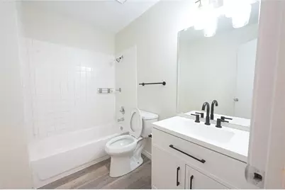 916 Crockett Street #A, Lockhart, TX 78644 - Photo 5