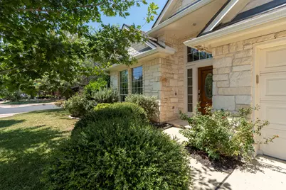 6304 Salcon Cliff Drive, Austin, TX 78749 - Photo 21