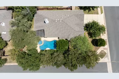 6304 Salcon Cliff Drive, Austin, TX 78749 - Photo 19