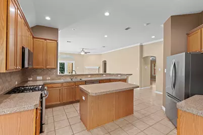 6304 Salcon Cliff Drive, Austin, TX 78749 - Photo 7