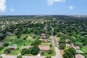 1433 Windcrest Dr, Round Rock, TX 78664 - Photo 11
