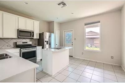 183 Eves Necklace Drive, Buda, TX 75610 - Photo 3