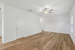 18400 Stellers Sea St, Elgin, TX 78621 - Photo 5