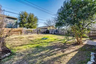 1600 Pine Knoll Dr, Austin, TX 78758 - Photo 25