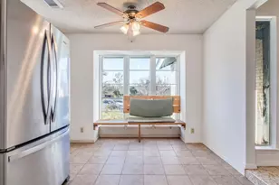 1600 Pine Knoll Dr, Austin, TX 78758 - Photo 9