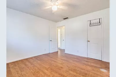 1600 Pine Knoll Drive, Austin, TX 78758 - Photo 15