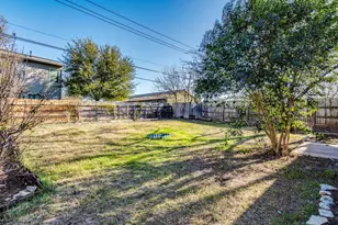 1600 Pine Knoll Dr, Austin, TX 78758 - Photo 29