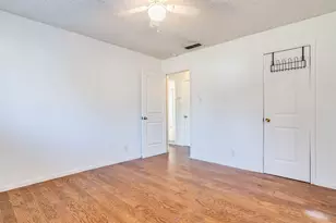 1600 Pine Knoll Dr, Austin, TX 78758 - Photo 19