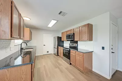 125 Holland Street, Hutto, TX 78634 - Photo 15