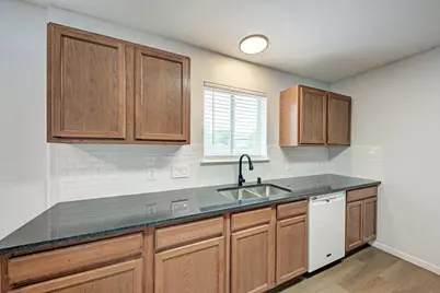 125 Holland Street, Hutto, TX 78634 - Photo 15