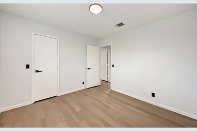 125 Holland Street, Hutto, TX 78634 - Photo 33