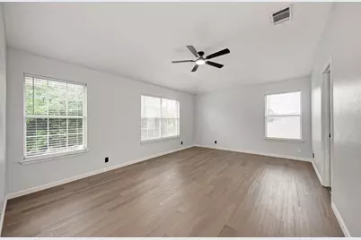 125 Holland Street, Hutto, TX 78634 - Photo 23