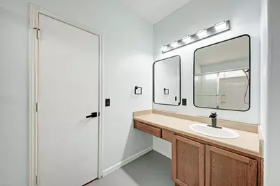 125 Holland Street, Hutto, TX 78634 - Photo 25