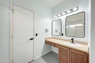 125 Holland St, Hutto, TX 78634 - Photo 25