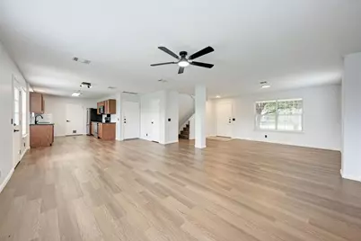 125 Holland Street, Hutto, TX 78634 - Photo 9