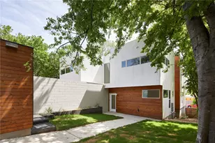 2016 Jesse E. Segovia St, Austin, TX 78702 - Photo 5