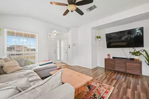 1600 Wedgewood Trl, Lockhart, TX 78644 - Photo 5