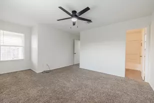 306 Quail Hollow Dr, Hutto, TX 78634 - Photo 15