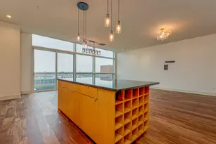 555 E 5th St, Austin, TX 78701 - Photo 13