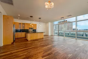555 E 5th St, Austin, TX 78701 - Photo 3