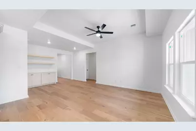 429 S Williamson Street, Giddings, TX 78942 - Photo 13