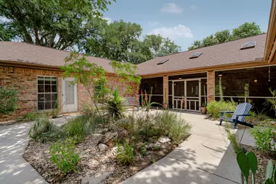 400 Hackberry Street, Lockhart, TX 78644 - Photo 31