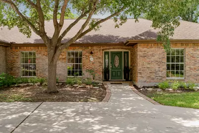 400 Hackberry Street, Lockhart, TX 78644 - Photo 35