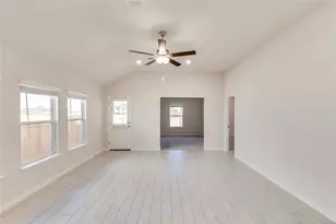 125 Comet Pointe Dr, Georgetown, TX 78628 - Photo 7