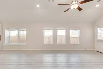 125 Comet Pointe Drive, Georgetown, TX 78628 - Photo 9