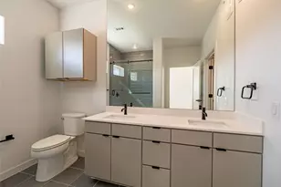 100 W Mockingbird Ln, Austin, TX 78745 - Photo 11