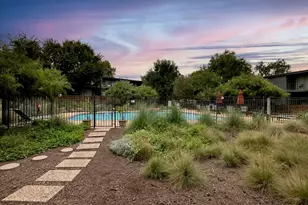 1304 Mariposa Dr, Austin, TX 78704 - Photo 15
