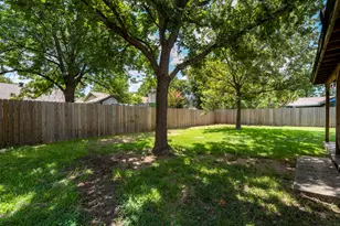 10603 Parkfield Dr, Austin, TX 78758 - Photo 31