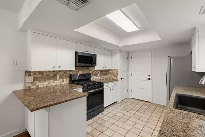 10603 Parkfield Drive, Austin, TX 78758 - Photo 7