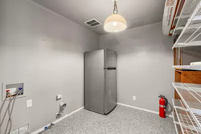 10603 Parkfield Drive, Austin, TX 78758 - Photo 19