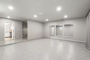10603 Parkfield Dr, Austin, TX 78758 - Photo 23