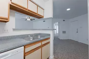 2430 Cromwell Cir, Austin, TX 78741 - Photo 5