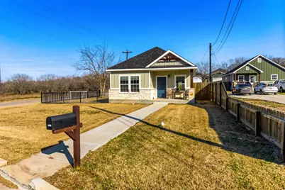 226 Spruce Avenue, Luling, TX 78648 - Photo 3