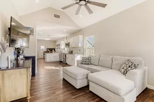 226 Spruce Ave, Luling, TX 78648 - Photo 5