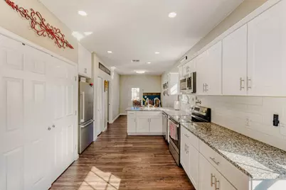 226 Spruce Avenue, Luling, TX 78648 - Photo 9