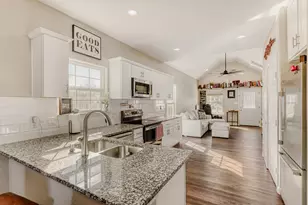 226 Spruce Ave, Luling, TX 78648 - Photo 11