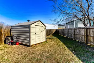 226 Spruce Ave, Luling, TX 78648 - Photo 27