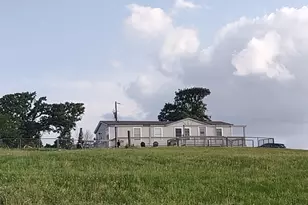 702 Paint Creek Rd, McDade, TX 78650 - Photo 33